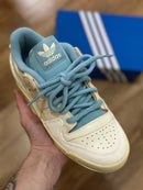 ADIDAS FORUM 84 LOW CL (cream white/blue)